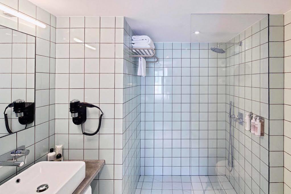 Hotel Brummell Барселона Екстер'єр фото